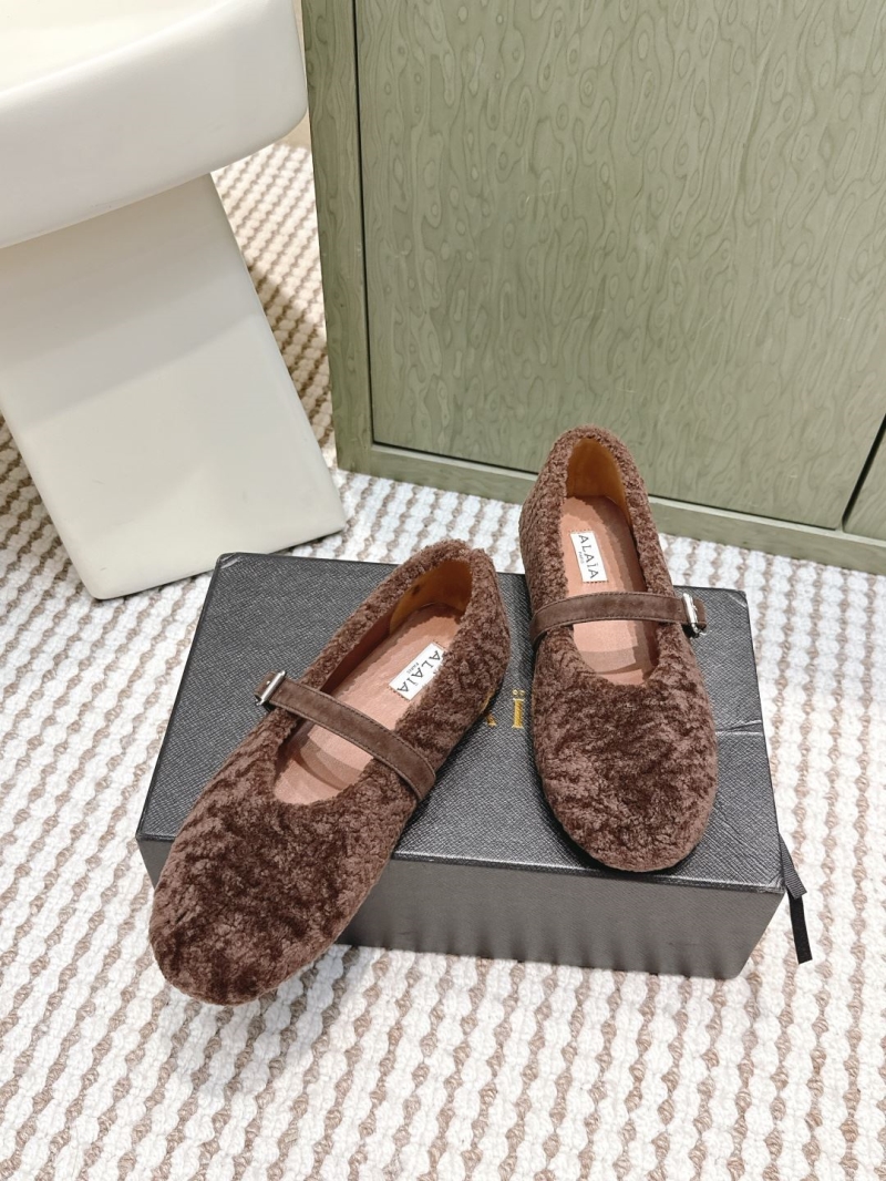 Alaia Flat Shoes